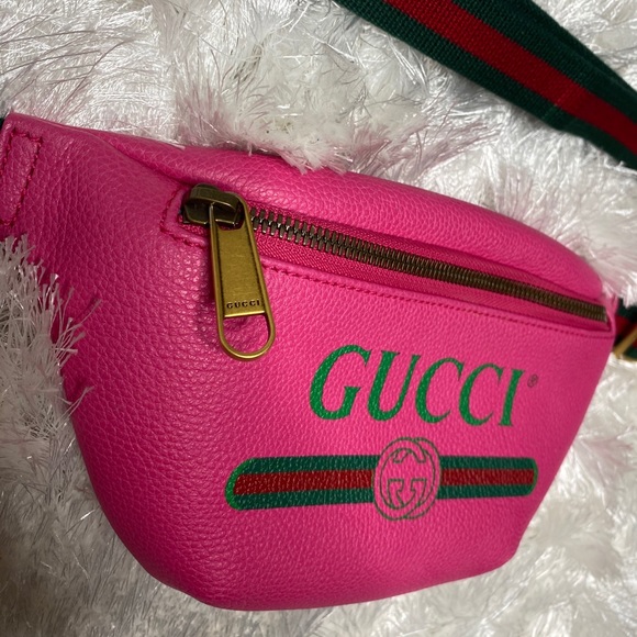 pink gucci fanny pack